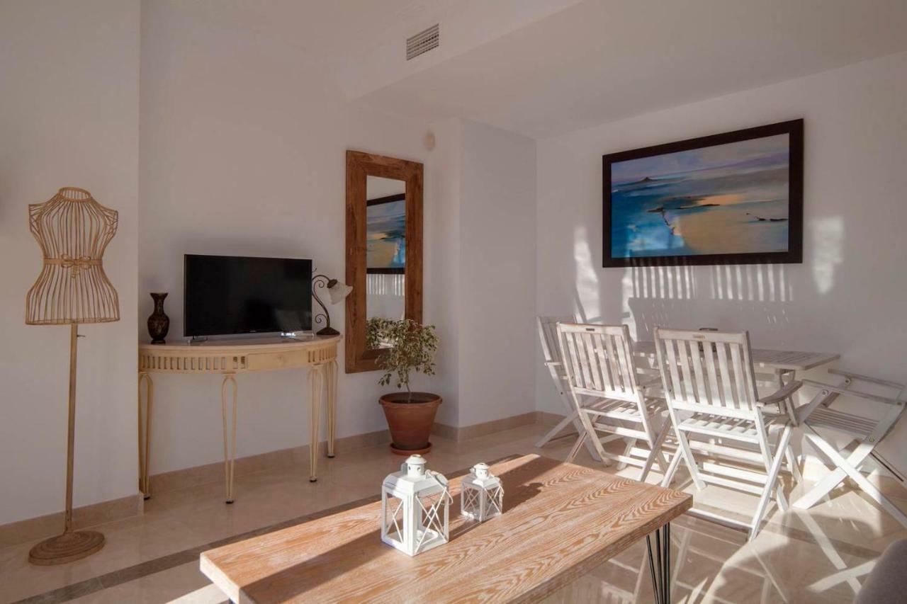 Calanova Sunny Apartment มิฮาส ภายนอก รูปภาพ