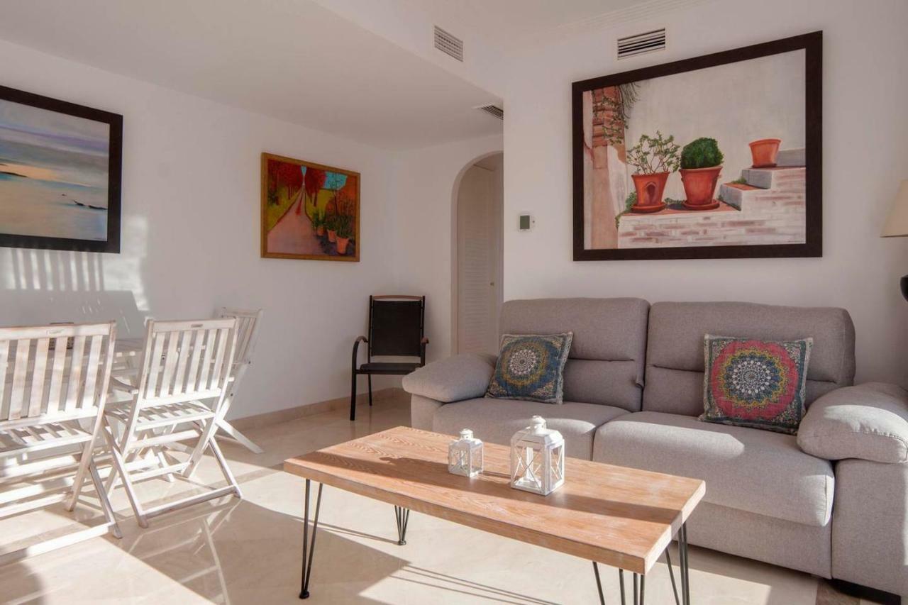 Calanova Sunny Apartment มิฮาส ภายนอก รูปภาพ